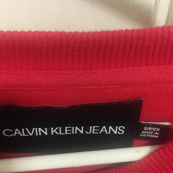 Calvin Klein pullover - Picture 2 of 2